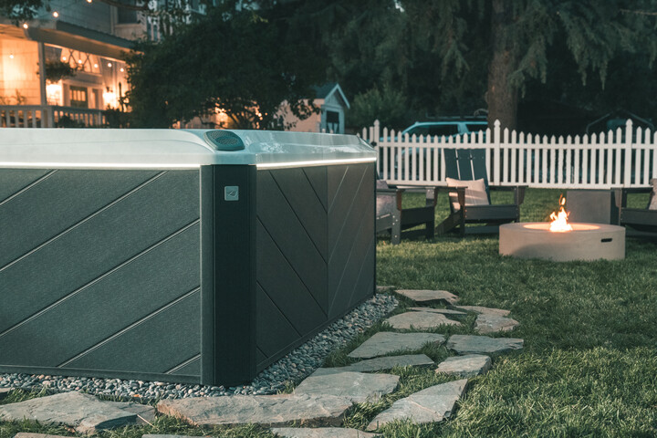 hot tub care - how tub cabinet and foundation 